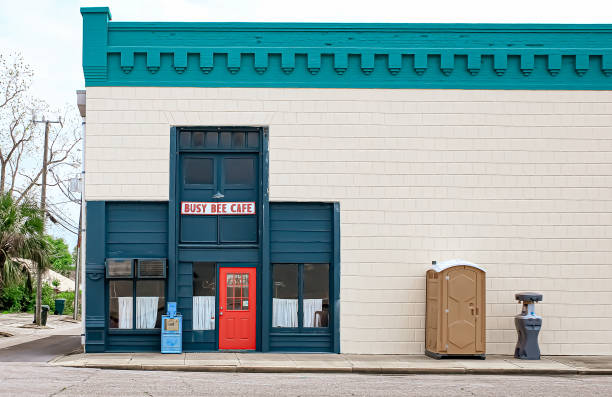 Portable Toilet Options We Offer in Maypearl, TX